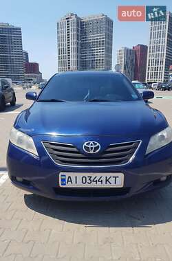 Седан Toyota Camry 2006 в Киеве