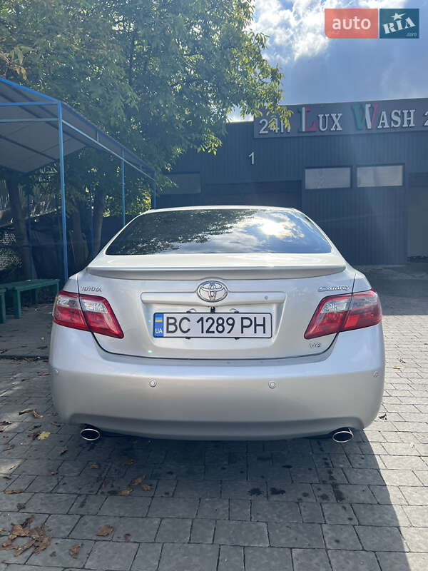 Седан Toyota Camry 2008 в Львове