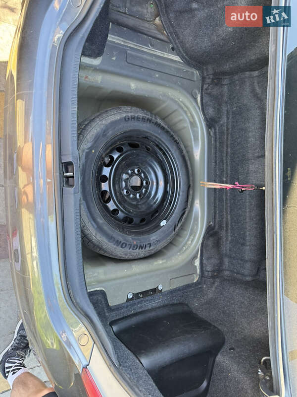 Седан Toyota Camry 2012 в Львові