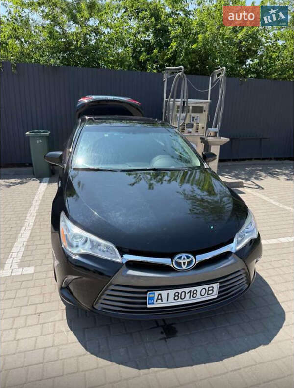 Toyota Camry 2016