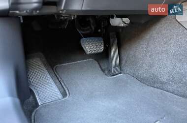 Седан Toyota Camry 2021 в 