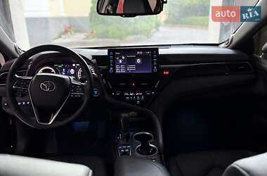 Седан Toyota Camry 2021 в 
