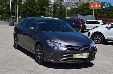 Седан Toyota Camry 2017 в Кропивницькому