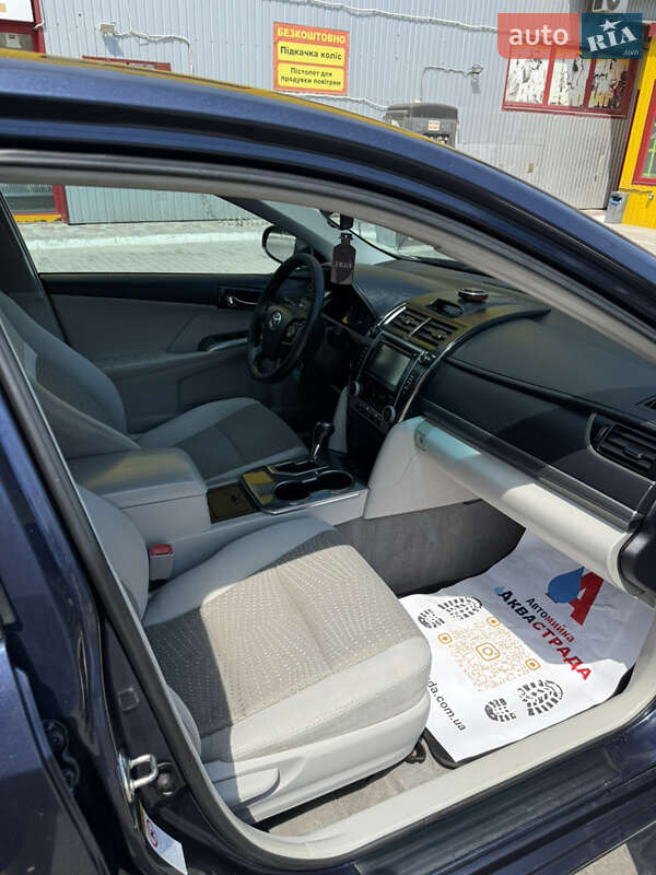 Седан Toyota Camry 2014 в Тернополі фото 10 Седан Toyota Camry 2014 в Тернополі