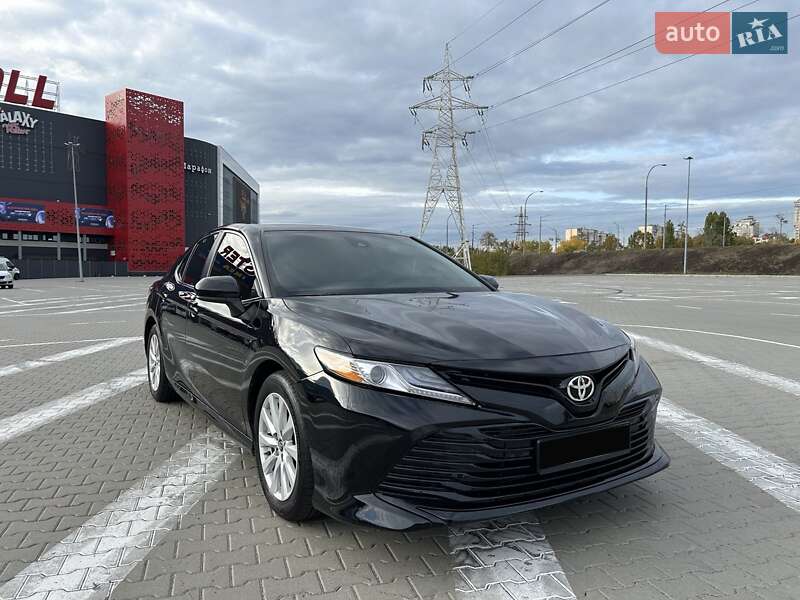 Седан Toyota Camry 2017 в Киеве фото 8 Седан Toyota Camry 2017 в Киеве