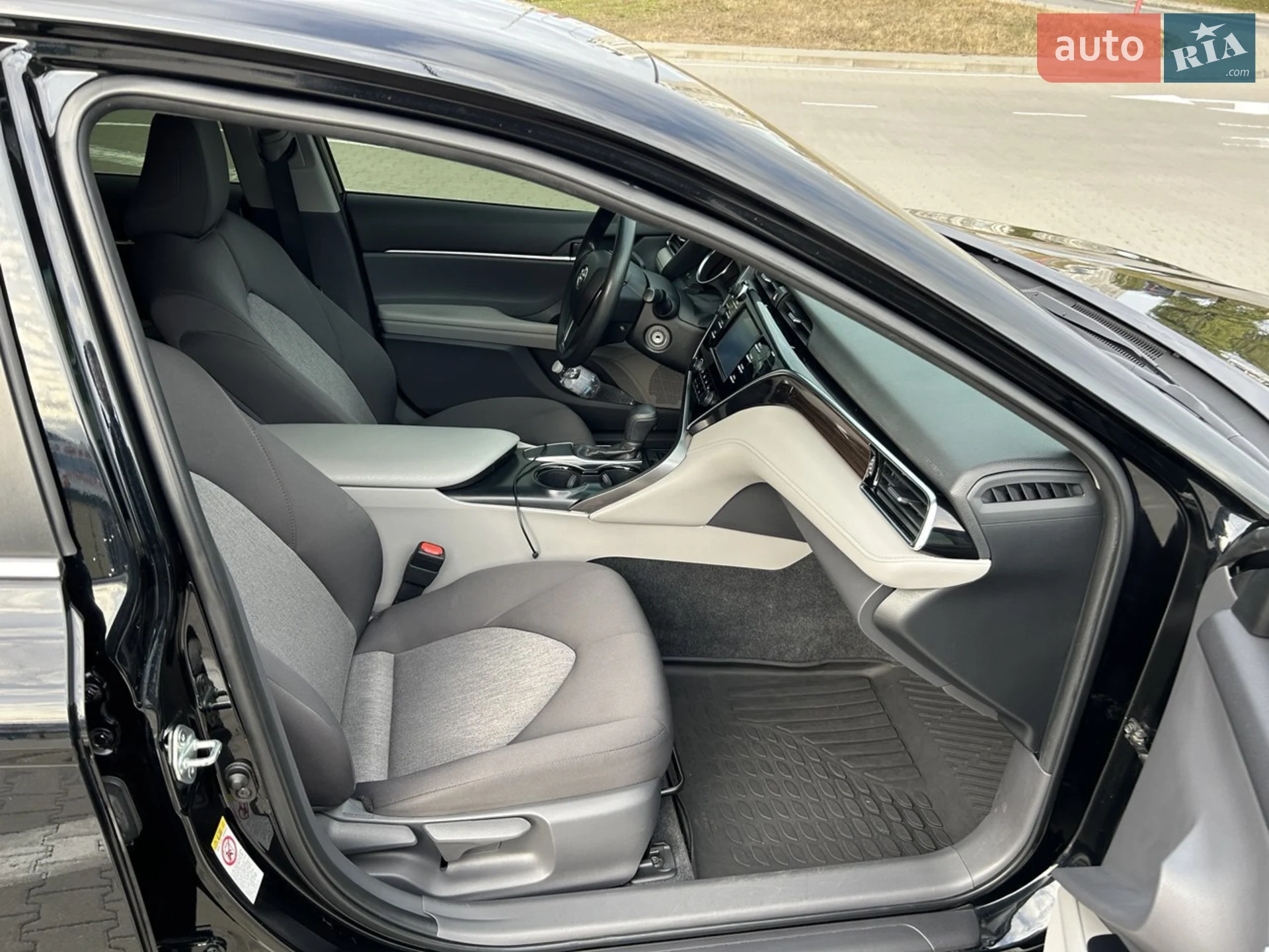 2017 Toyota Camry - мініатюра 26