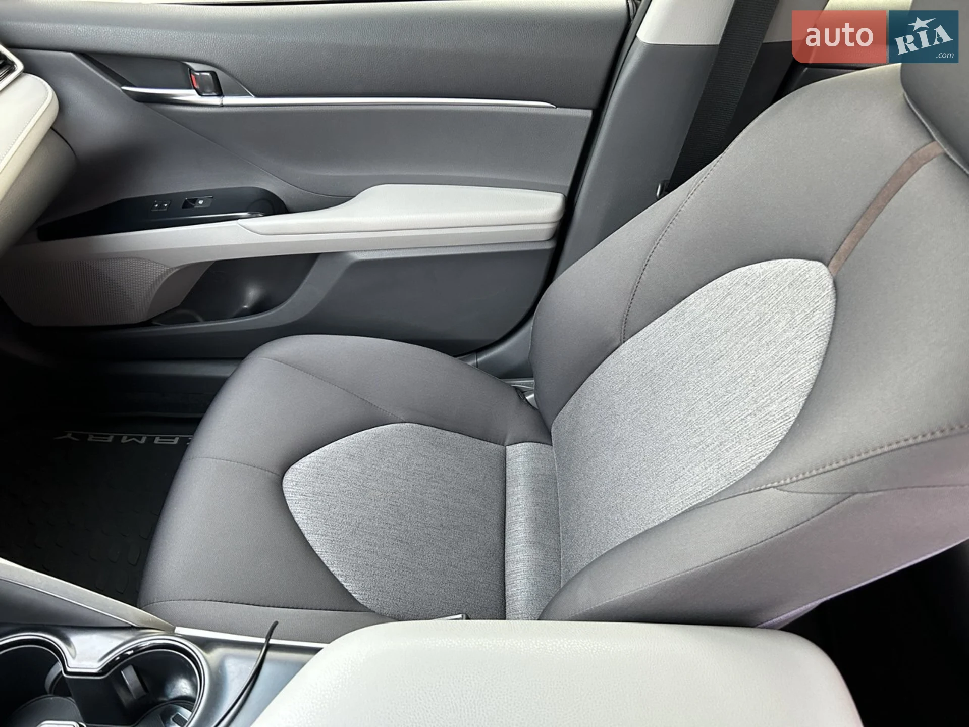 2017 Toyota Camry - мініатюра 27