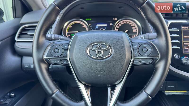 Седан Toyota Camry 2019 в Ивано-Франковске