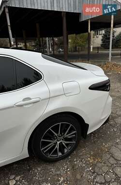 Седан Toyota Camry 2021 в Харькове