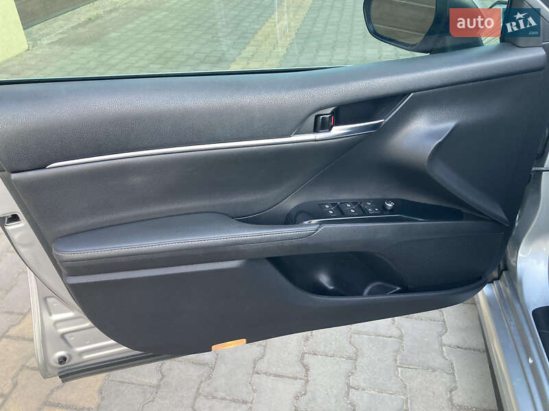 Седан Toyota Camry 2020 в Ізмаїлі