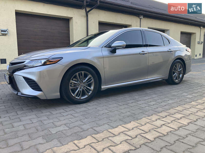 Седан Toyota Camry 2020 в Ізмаїлі
