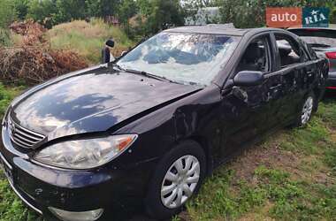 Седан Toyota Camry 2005 в Полтаве
