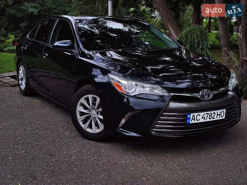 Toyota Camry 2015