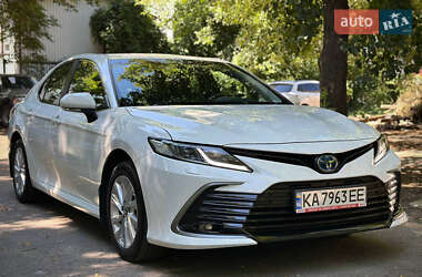 Седан Toyota Camry 2021 в Києві