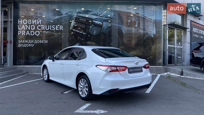 Седан Toyota Camry 2018 в Одесі