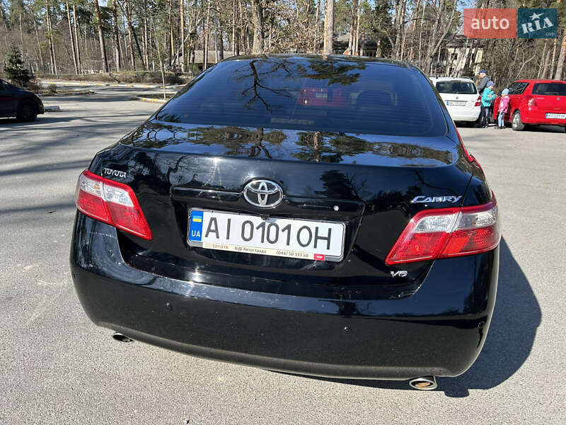 Седан Toyota Camry 2007 в Киеве