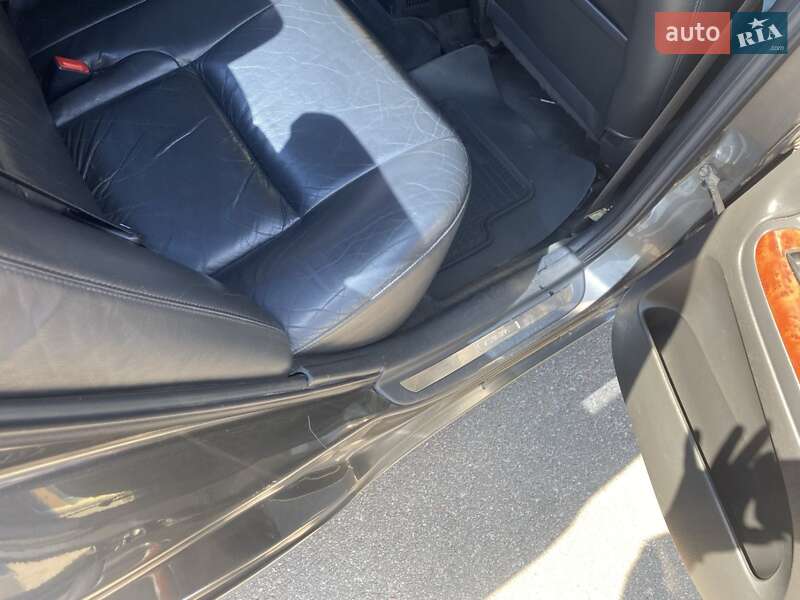 Седан Toyota Camry 2003 в Києві