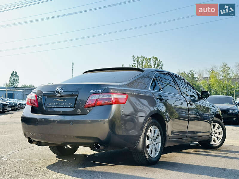 Седан Toyota Camry 2008 в Харькове