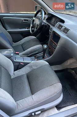 Седан Toyota Camry 2001 в 