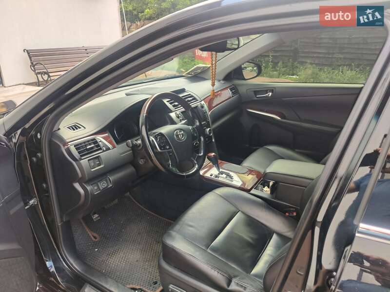 Седан Toyota Camry 2012 в Житомире
