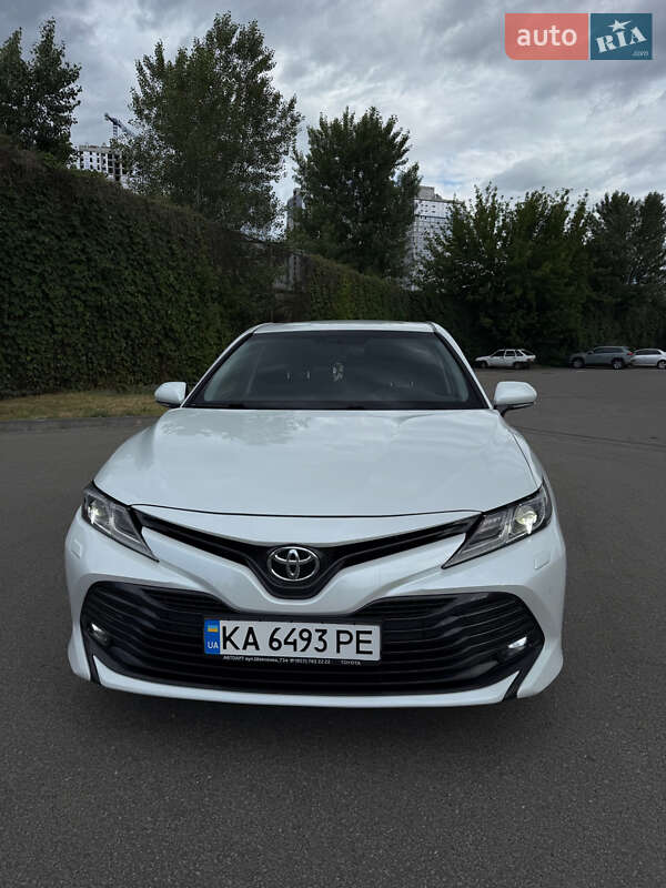 Toyota Camry 2017