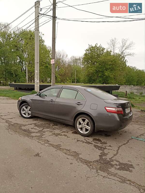 Седан Toyota Camry 2008 в Харькове