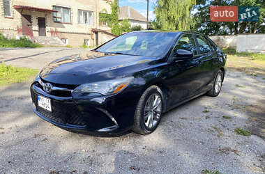 Седан Toyota Camry 2016 в Тернополе