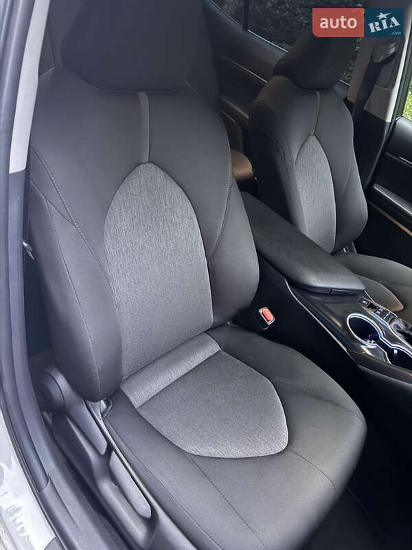 Седан Toyota Camry 2020 в Береговому фото 13 Седан Toyota Camry 2020 в Береговому