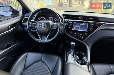 Седан Toyota Camry 2018 в 