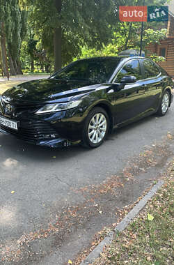 Седан Toyota Camry 2020 в Києві
