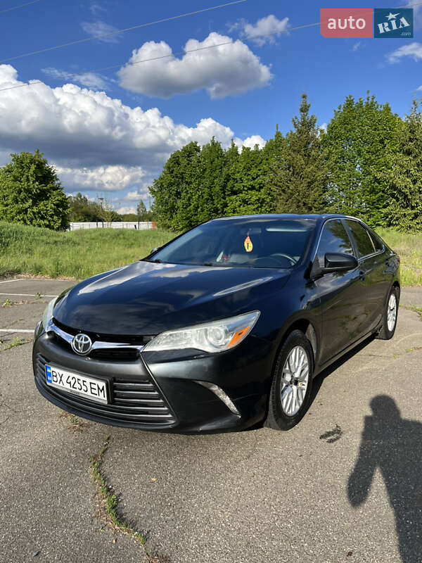 Toyota Camry 2016