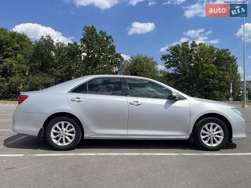 Toyota Camry 2013