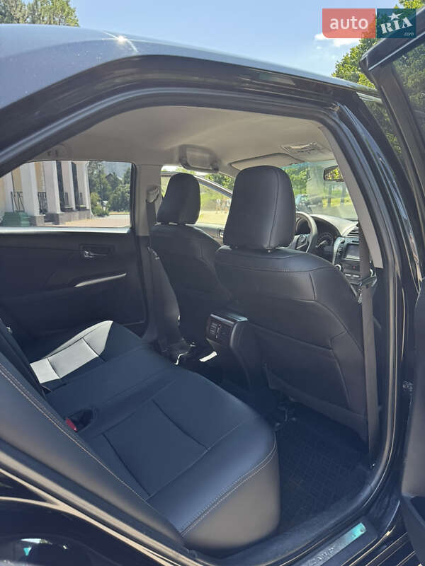 Седан Toyota Camry 2013 в Умани