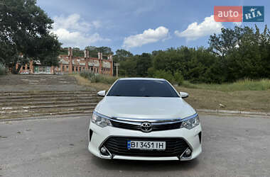 Седан Toyota Camry 2016 в Полтаві