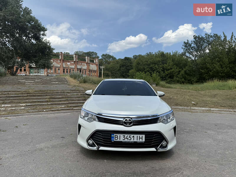 Toyota Camry 2016
