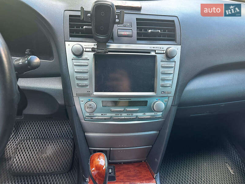 Седан Toyota Camry 2008 в Киеве