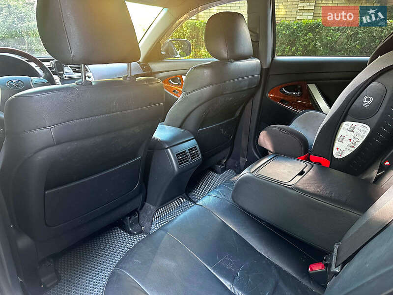 Седан Toyota Camry 2008 в Киеве