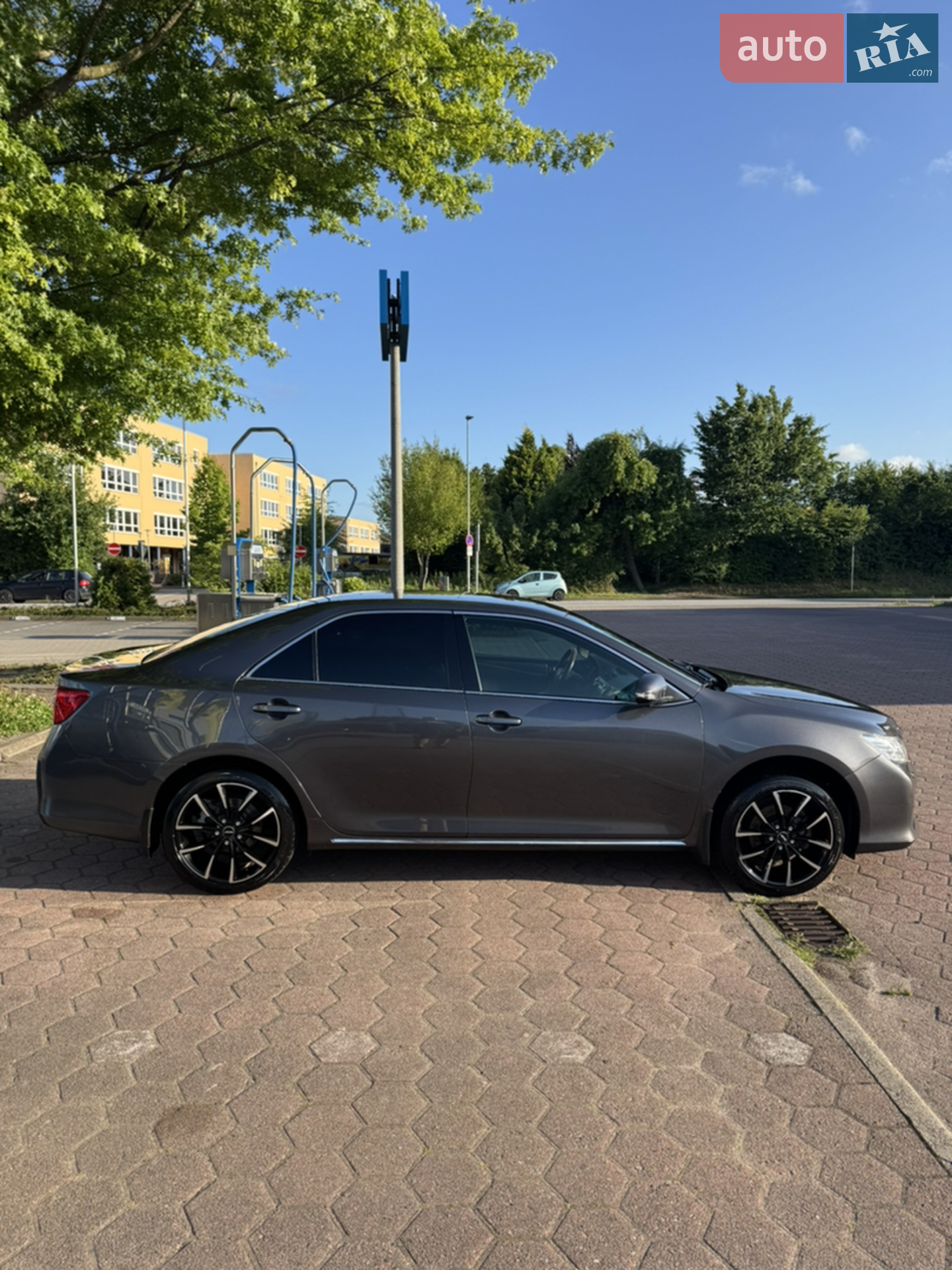2012 Toyota Camry - мініатюра 2