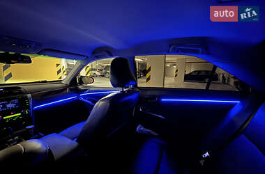 Седан Toyota Camry 2012 в Кривому Розі
