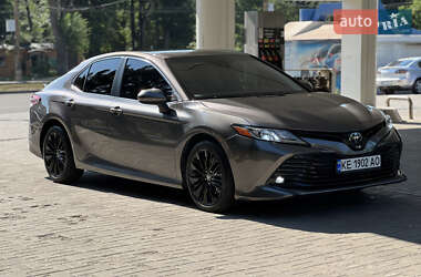 Седан Toyota Camry 2018 в 