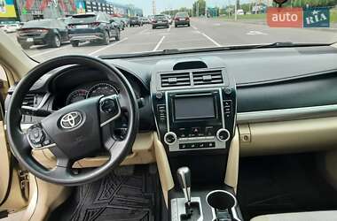 Седан Toyota Camry 2011 в Чернігові