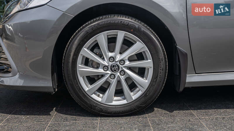 Седан Toyota Camry 2022 в Днепре фото 17 Седан Toyota Camry 2022 в Днепре