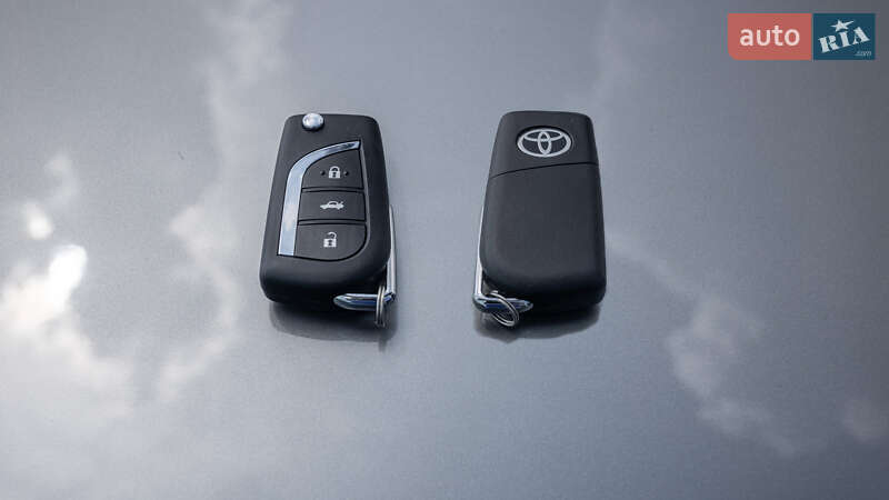 Седан Toyota Camry 2022 в Днепре фото 29 Седан Toyota Camry 2022 в Днепре