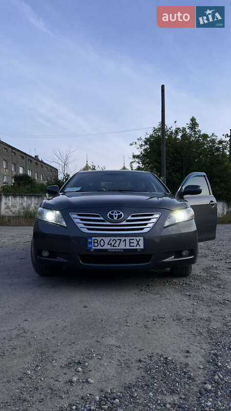 Седан Toyota Camry 2007 в 
