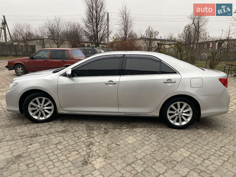 Седан Toyota Camry 2012 в Києві