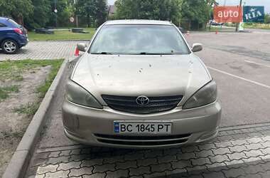Седан Toyota Camry 2002 в Великих Мостах