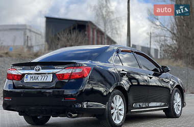 Седан Toyota Camry 2012 в 