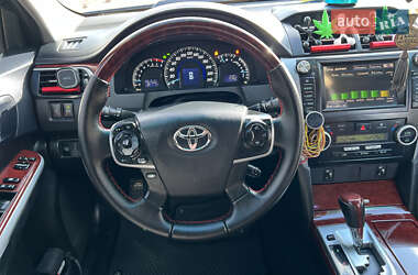 Седан Toyota Camry 2012 в 