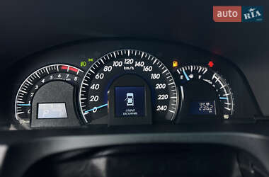 Седан Toyota Camry 2012 в 