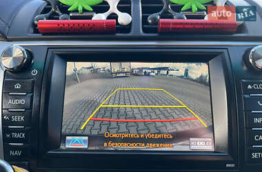 Седан Toyota Camry 2012 в 